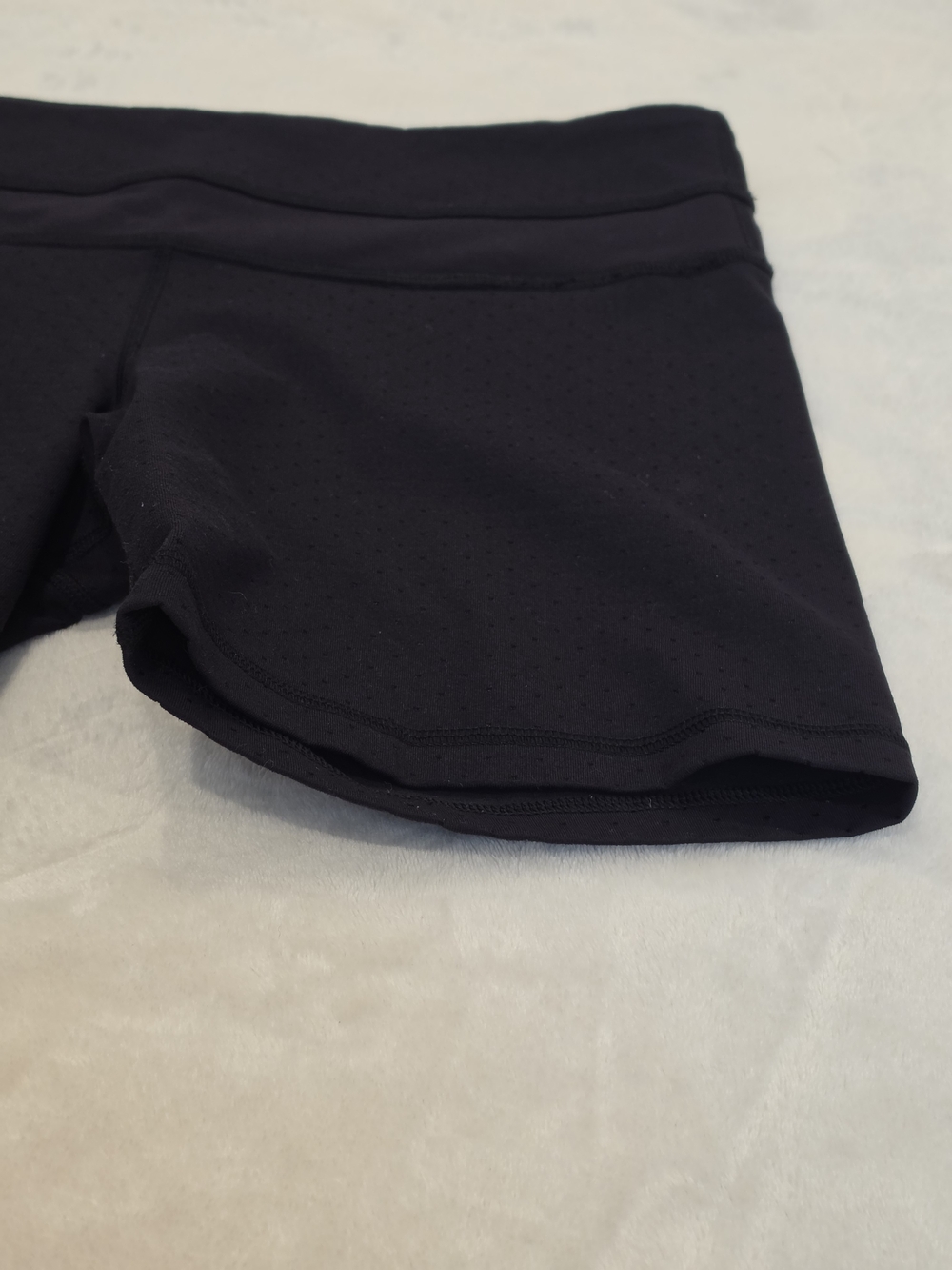 lululemon athletica Black Athletic Shorts Size 8